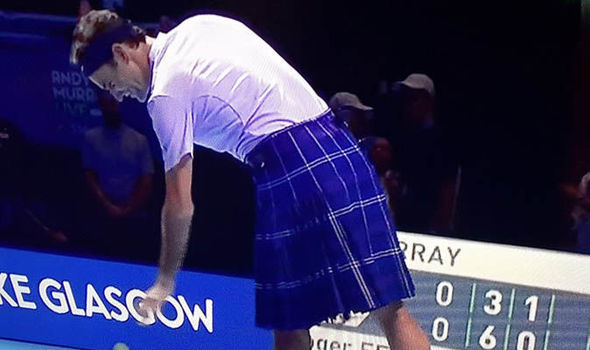 Roger "McFederer" a jucat în kilt într-o acţiune caritabilă cu Andy Murray